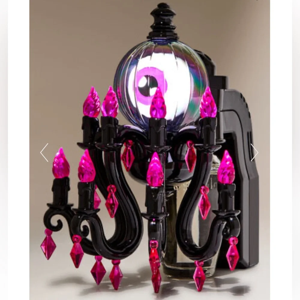 BATH AND BODY WORKS CYCLOPUTUS CHANDELIER NIGHTLIGHT WALLFLOWER PLUG
